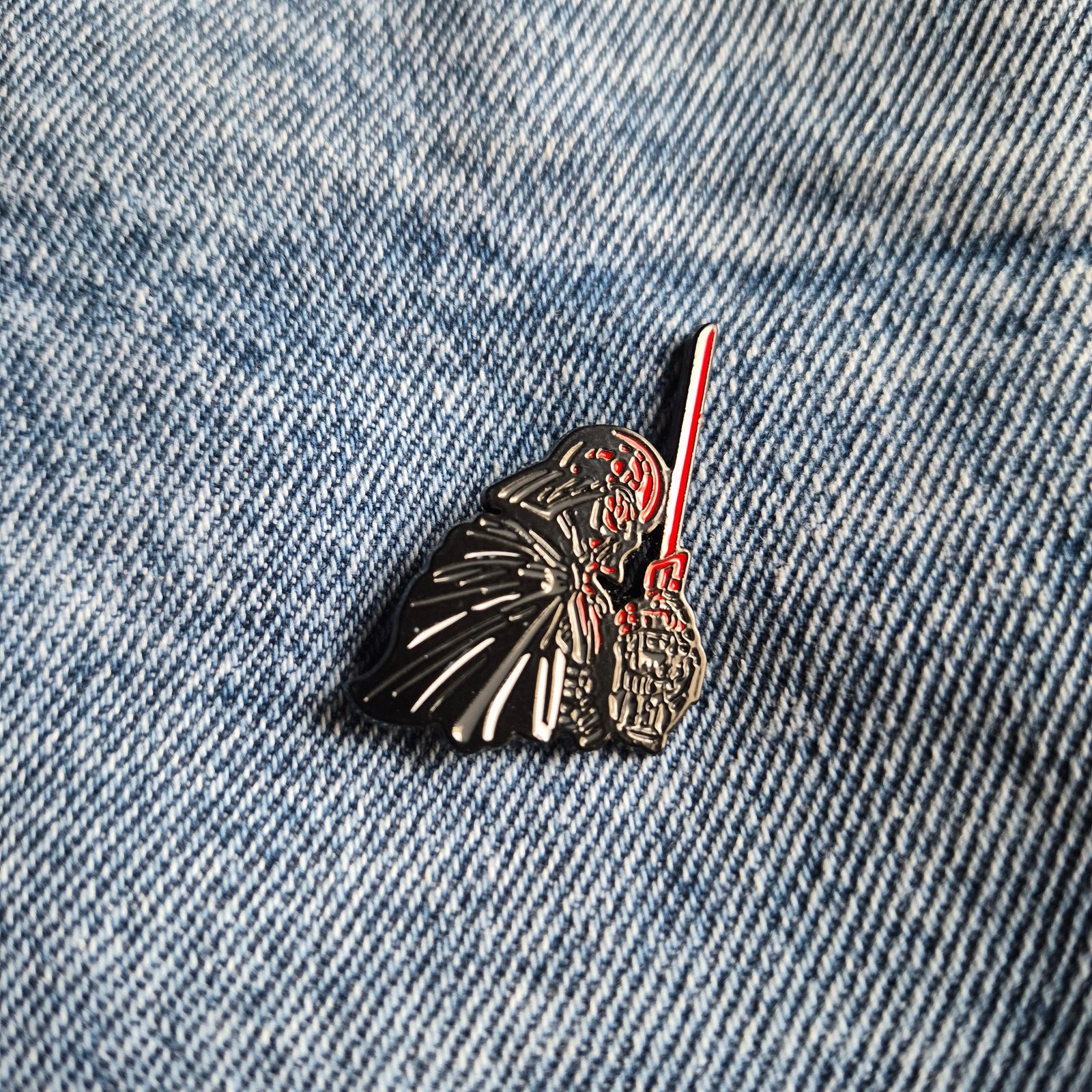 Pin Darth Vader Sable de Luz